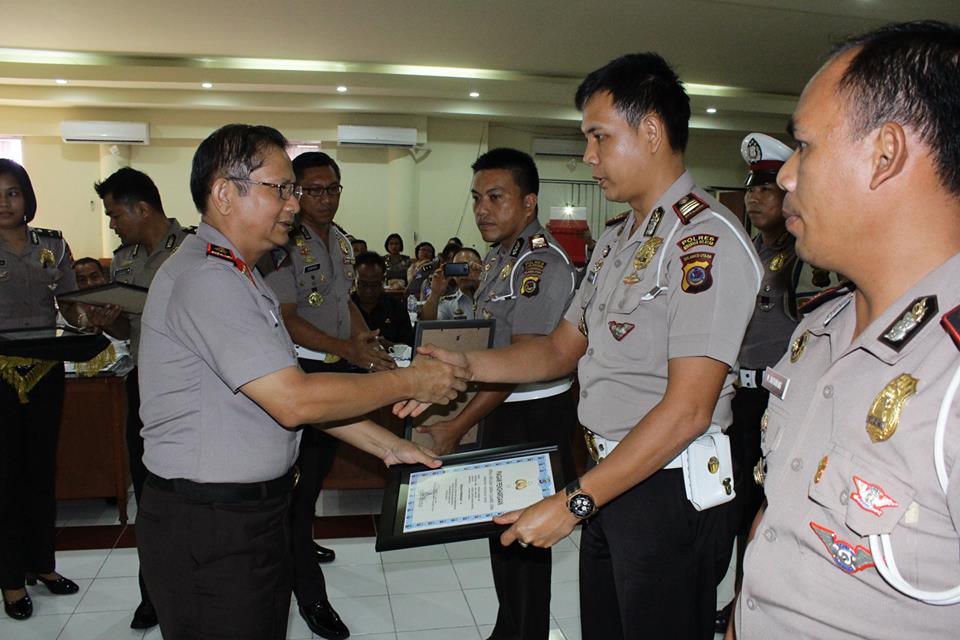 Tiga Satlantas dan Dua Polantas Raih Penghargaan